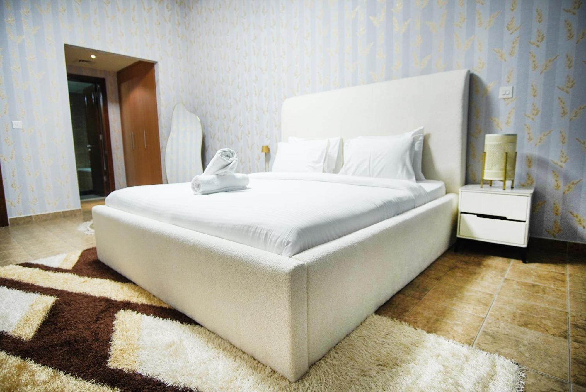 High Class 1Bhk Business Bay Marasi Drive Dubai Dubai